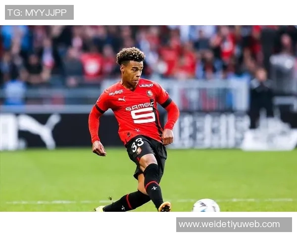 斯基拉透露巴黎与杜埃续约至2030年并大幅提升薪资待遇 斯基拉透露巴黎与杜埃续约至2030年并大幅提升薪资待遇