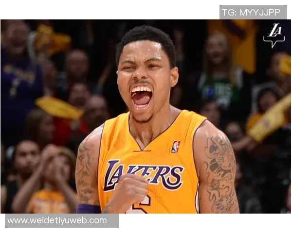 布克盛赞吉莱斯皮夏季刻苦训练成果三分命中率达到429 布克盛赞吉莱斯皮夏季刻苦训练成果三分命中率达到429