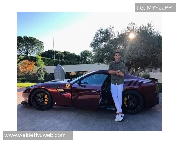 C罗豪车大揭秘布加迪领衔总价值超千万英镑 C罗豪车大揭秘布加迪领衔总价值超千万英镑