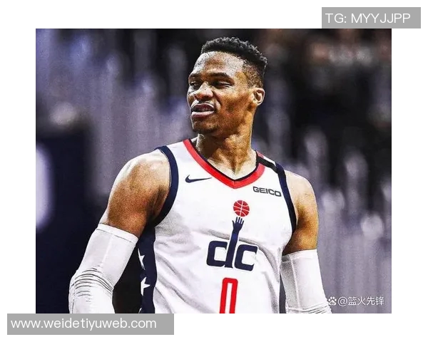 威少生涯第204次三双创佳绩360万无保障底薪下场均1575三分命中率达432 威少生涯第204次三双创佳绩360万无保障底薪下场均1575三分命中率达432