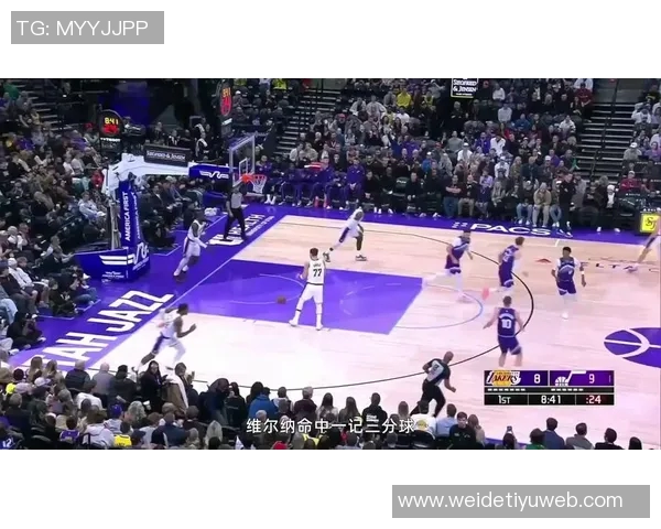 里夫斯赛后第一时间告知詹姆斯我曾为他们父子送出空接精彩瞬间