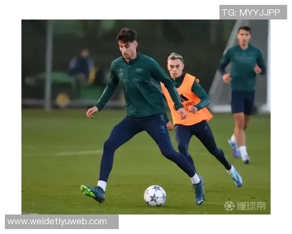 张伯伦随队训练厄德高热苏斯在列约克雷斯等四人缺席情况更新