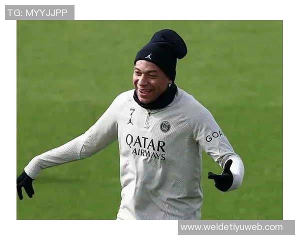 姆巴佩职业生涯进球数突破400大关罗马诺社交媒体祝贺海报引关注